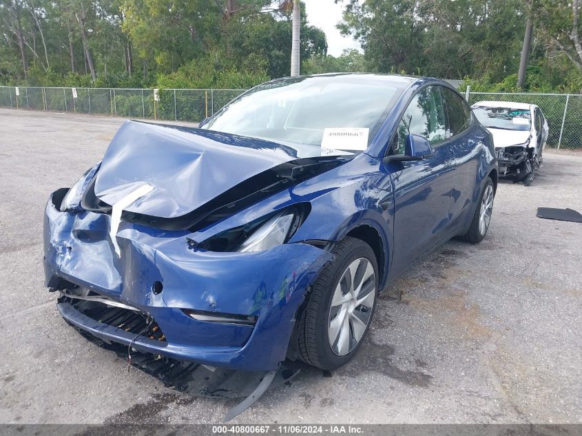 2024 Tesla Model Y Long Range Dual Motor All-Wheel Drive/Rwd VIN: 7SAYGDED3RF032671 Lot: 40800667