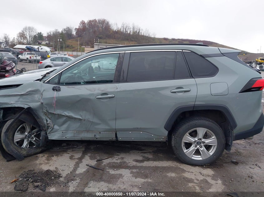 2020 TOYOTA RAV4 XLE - 2T3P1RFV4LW103022