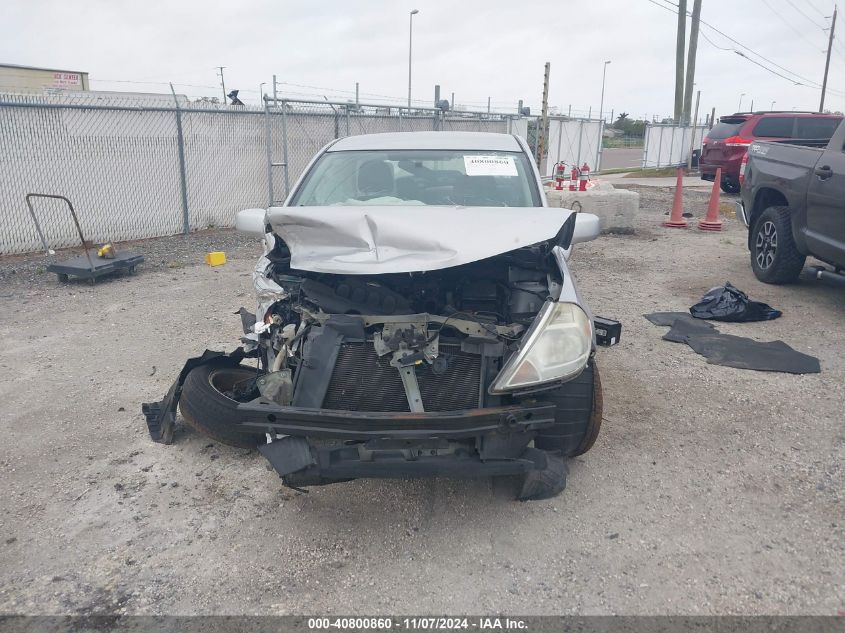 2008 Nissan Versa 1.8S VIN: 3N1BC11E28L441923 Lot: 40800860