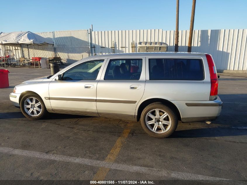 2004 Volvo V70 2.5T VIN: YV1SW59V642361434 Lot: 40801585