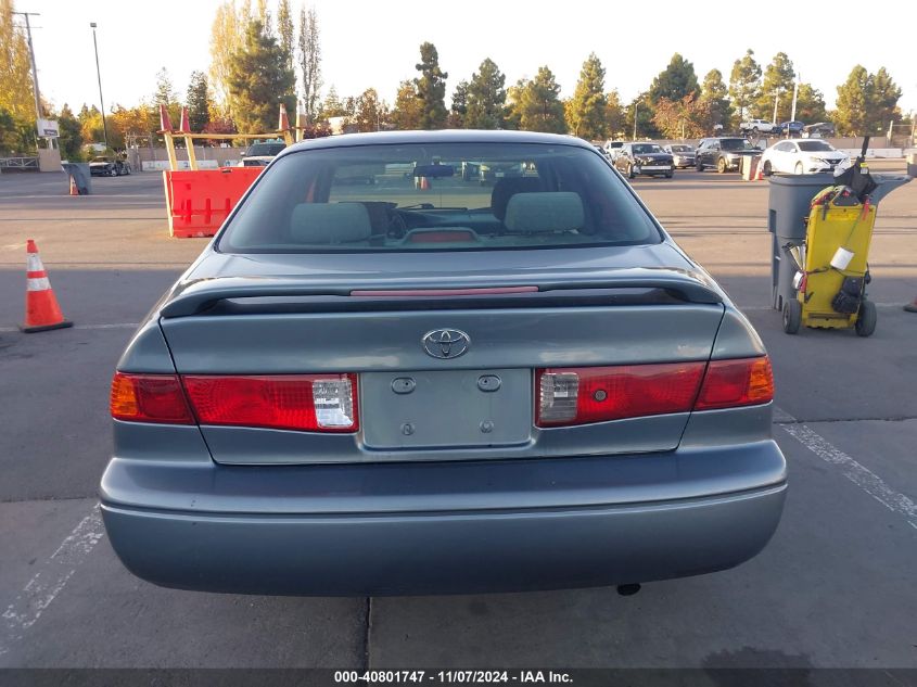 2000 Toyota Camry Le VIN: JT2BG22K5Y0399541 Lot: 40801747