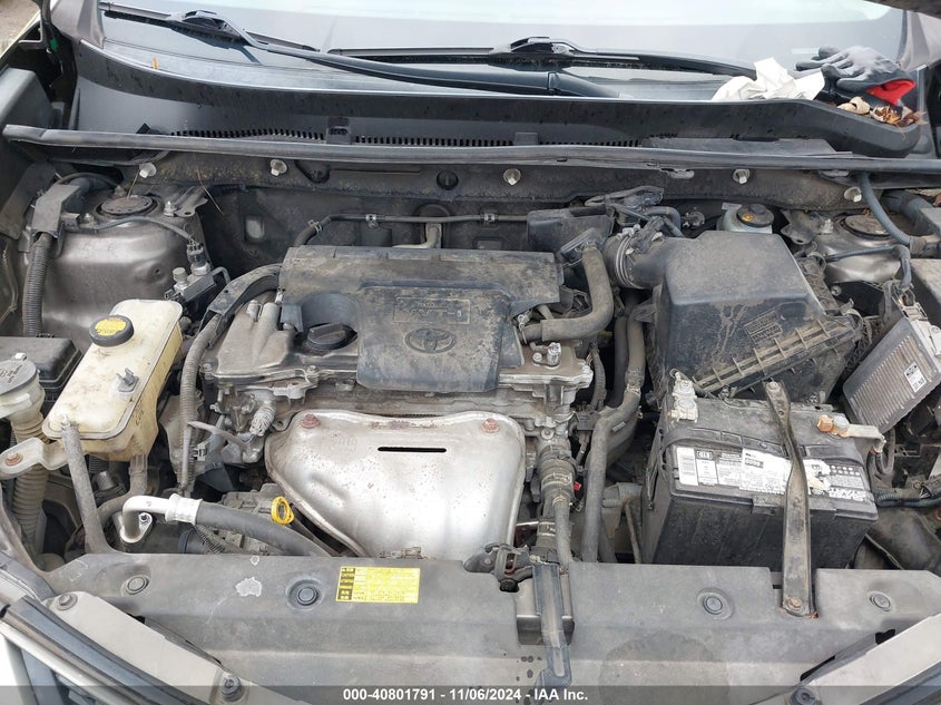 2014 TOYOTA RAV4 XLE - JTMRFREV9ED065038