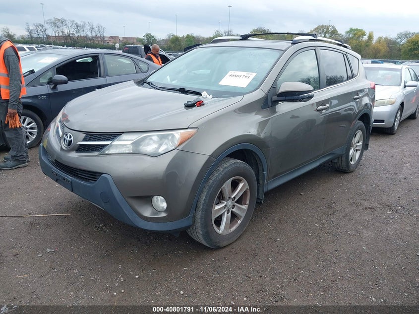 2014 TOYOTA RAV4 XLE - JTMRFREV9ED065038