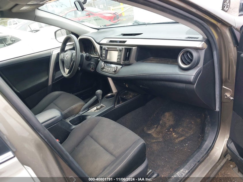 2014 TOYOTA RAV4 XLE - JTMRFREV9ED065038