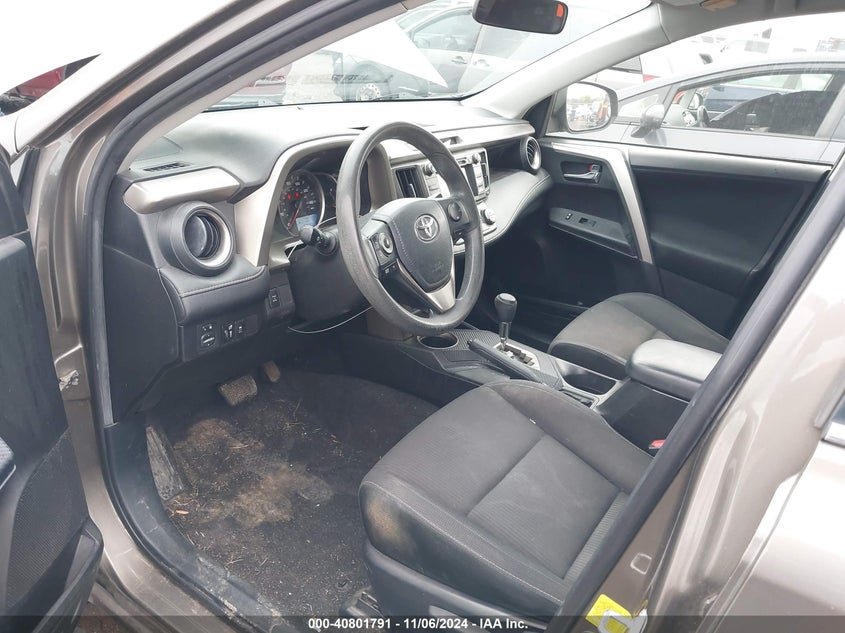 2014 TOYOTA RAV4 XLE - JTMRFREV9ED065038