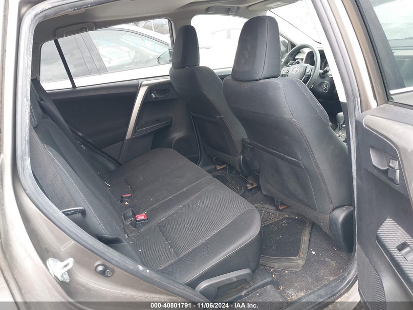 2014 TOYOTA RAV4 XLE - JTMRFREV9ED065038