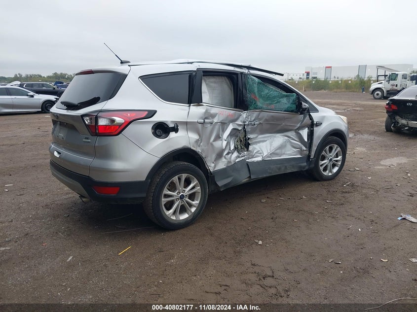 VIN 1FMCU0G98HUD44441 2017 FORD ESCAPE SE