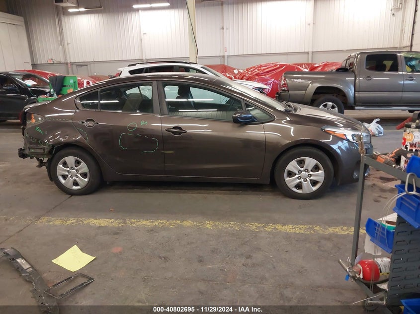 2017 KIA FORTE LX - 3KPFK4A73HE115928