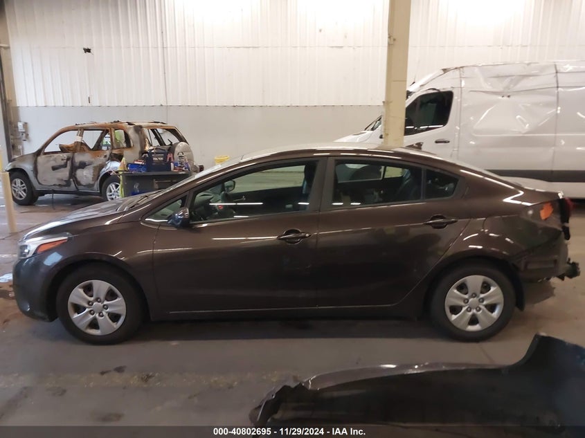2017 KIA FORTE LX - 3KPFK4A73HE115928