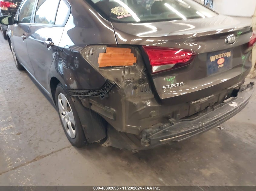 2017 KIA FORTE LX - 3KPFK4A73HE115928