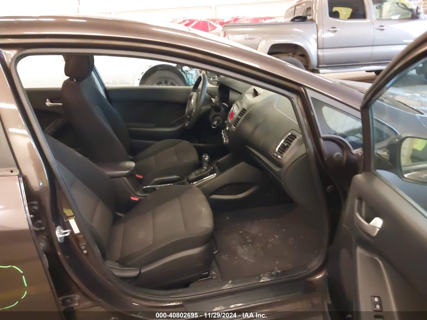 2017 KIA FORTE LX - 3KPFK4A73HE115928