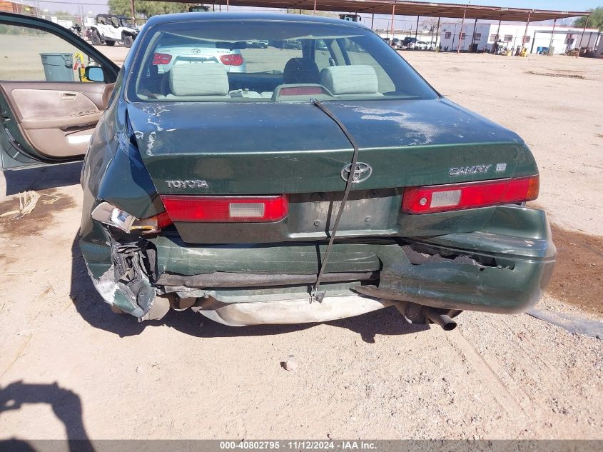 1999 Toyota Camry Le VIN: 4T1BG22K2XU415415 Lot: 40802795