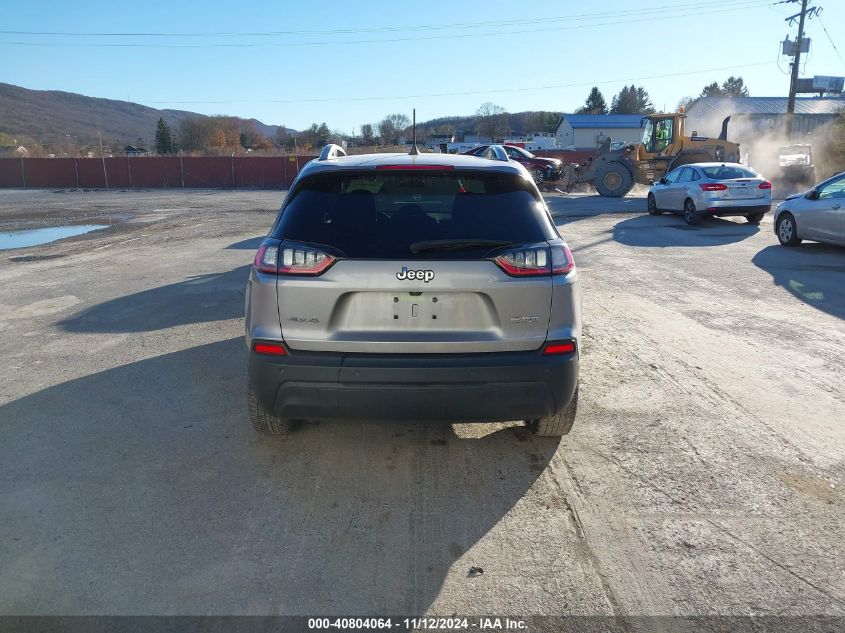 2019 Jeep Cherokee Latitude Plus 4X4 VIN: 1C4PJMLB9KD384811 Lot: 40804064