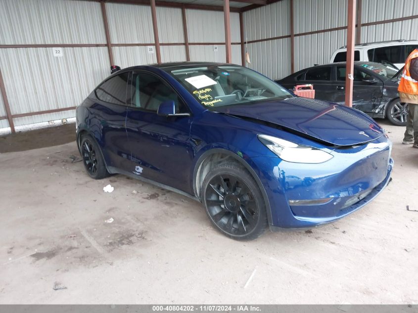 VIN 7SAYGDEE3NA001744 2022 TESLA MODEL Y no.1