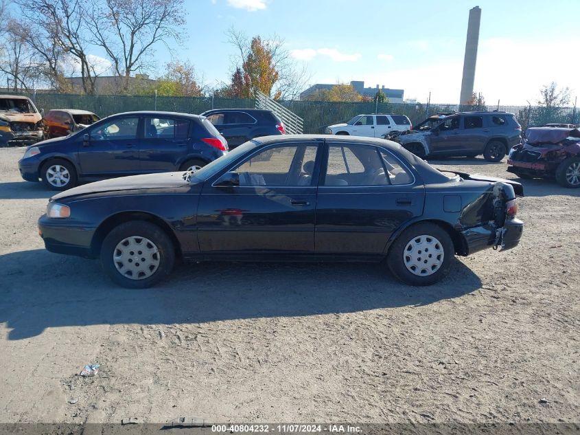 1995 Toyota Camry Le VIN: 4T1SK12E3SU504020 Lot: 40804232