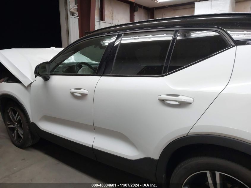 2020 Volvo Xc40 T4 R-Design VIN: YV4AC2HM2L2335488 Lot: 40804601