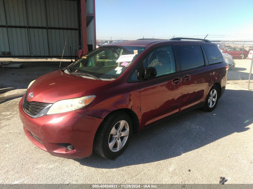 Vin: 5tdkk3dc7bs081684, lot: 41294497, toyota sienna le 20112