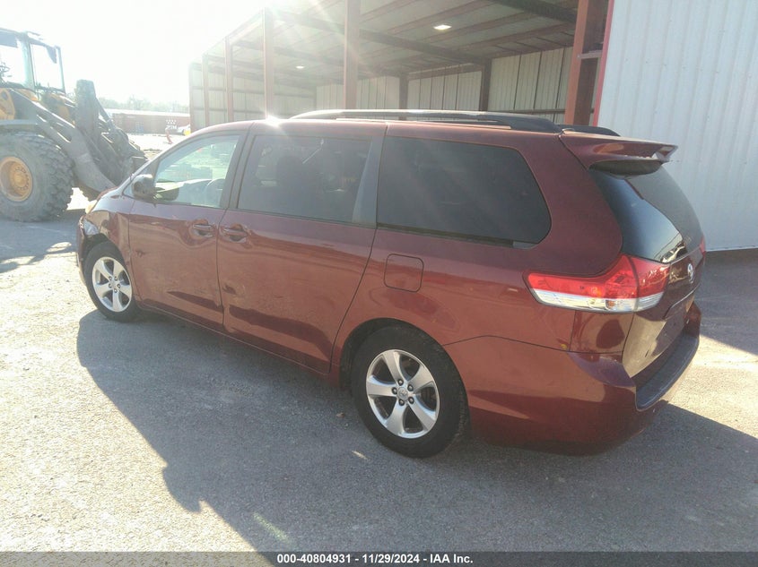 Vin: 5tdkk3dc7bs081684, lot: 41294497, toyota sienna le 20113