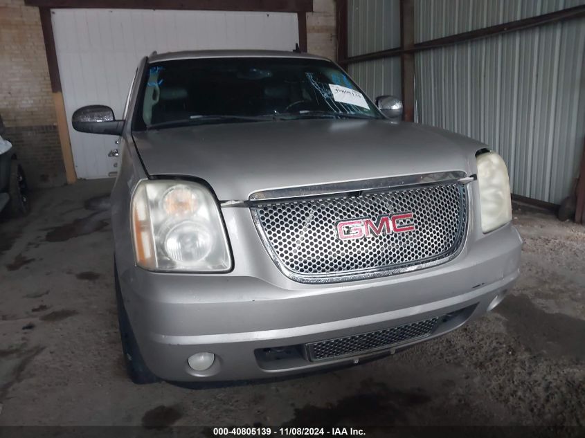 2008 GMC Yukon Denali VIN: 1GKFK638X8J172734 Lot: 40805139