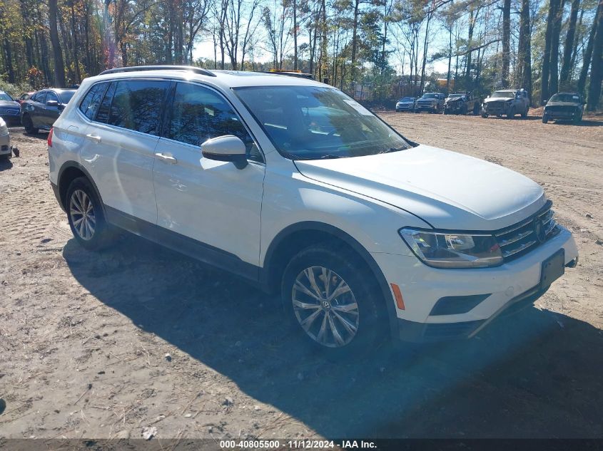 2019 Volkswagen Tiguan 2.0T Se/2.0T Sel/2.0T Sel R-Line/2.0T Sel R-Line Black VIN: 3VV2B7AX4KM040588 Lot: 40805500