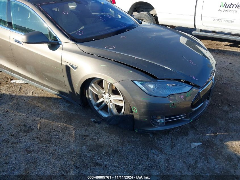 2015 TESLA MODEL S VIN: 5YJSA1E25FF115077