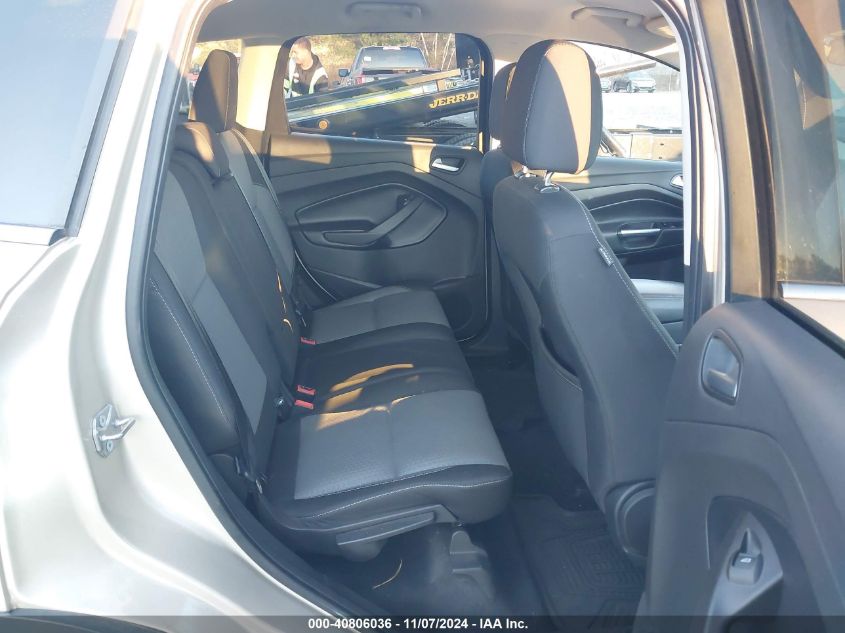 VIN 1FMCU9GD5HUC36836 2017 FORD ESCAPE SE