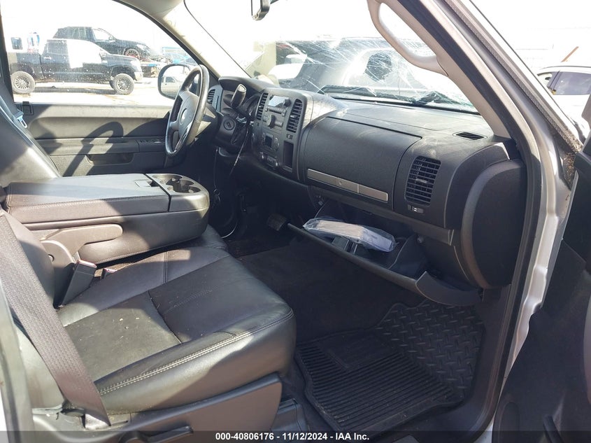 2013 CHEVROLET SILVERADO 1500 VIN: 3GCPKSE72DG277521