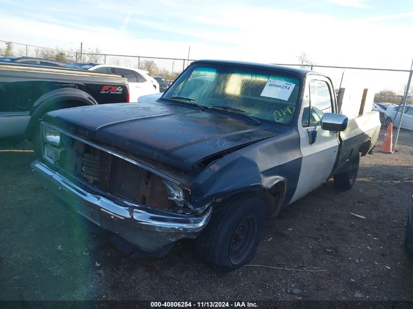 1985 Chevrolet C10 VIN: 1GCEC14H0FF318094 Lot: 40806254