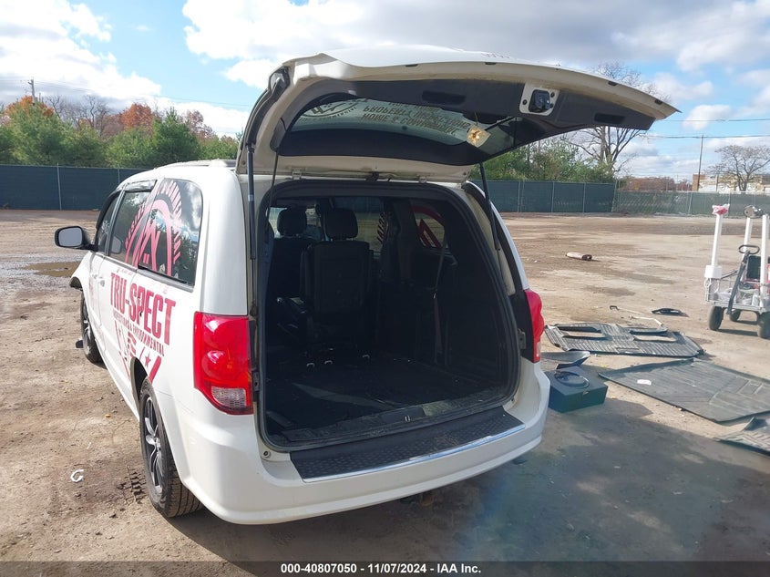 2017 DODGE GRAND CARAVAN VIN: 2C4RDGEG8HR766036