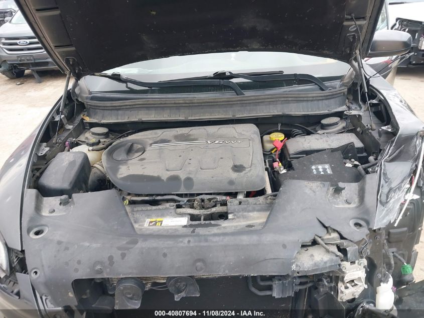 2015 Jeep Cherokee Latitude VIN: 1C4PJLCS7FW737695 Lot: 40807694