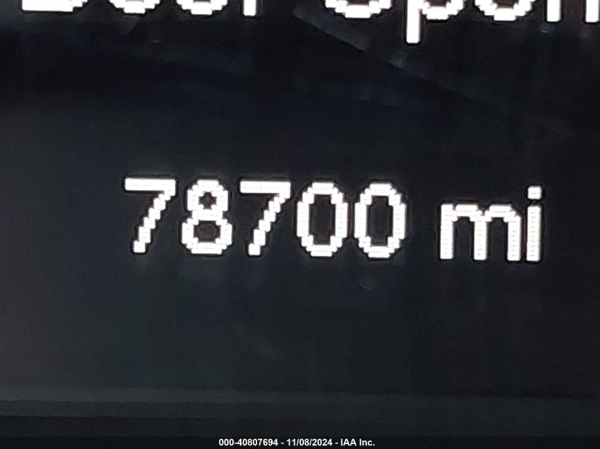 2015 Jeep Cherokee Latitude VIN: 1C4PJLCS7FW737695 Lot: 40807694