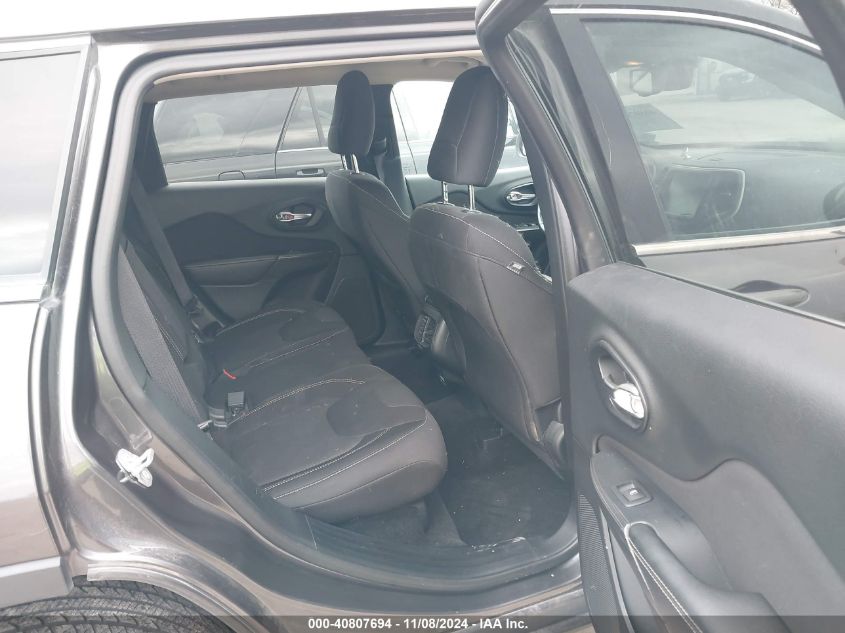 2015 Jeep Cherokee Latitude VIN: 1C4PJLCS7FW737695 Lot: 40807694