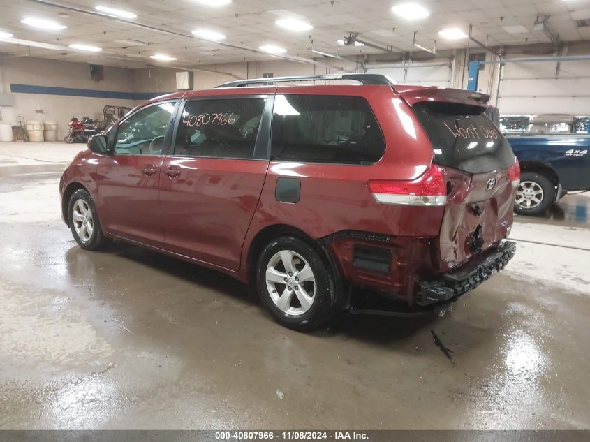 VIN 5TDKK3DC4DS367348 2013 Toyota Sienna, Le V6 8 P... no.3