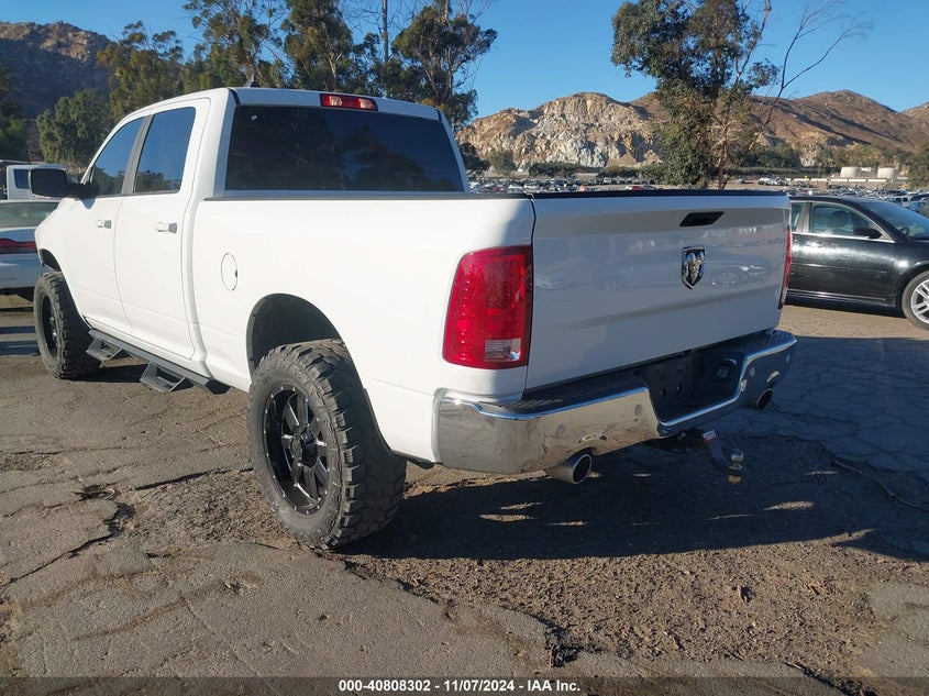 2019 RAM 1500 CLASSIC SLT - 1C6RR6TT0KS661256