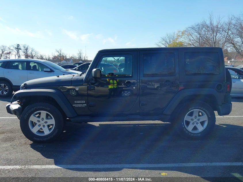 2017 JEEP WRANGLER UNLIMITED SPORT 4X4 - 1C4HJWDG4HL662667