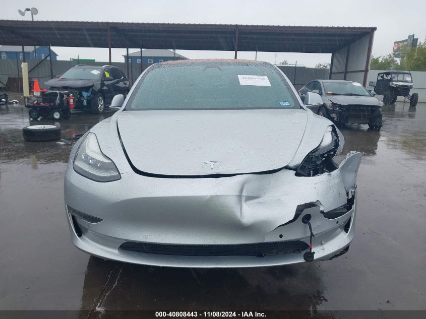 2018 Tesla Model 3 Long Range/Mid Range VIN: 5YJ3E1EA2JF049984 Lot: 40808443