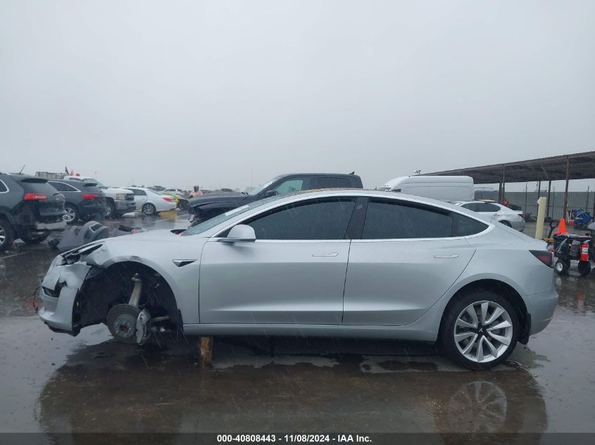 2018 Tesla Model 3 Long Range/Mid Range VIN: 5YJ3E1EA2JF049984 Lot: 40808443