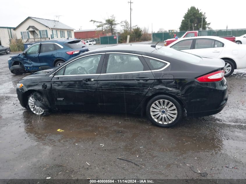 2016 Ford Fusion Energi Se Luxury VIN: 3FA6P0PU1GR364927 Lot: 40808584