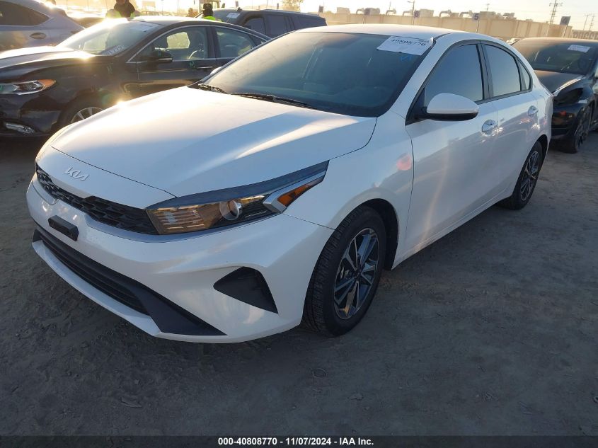 VIN 3KPF24AD6PE579106 2023 KIA FORTE no.2