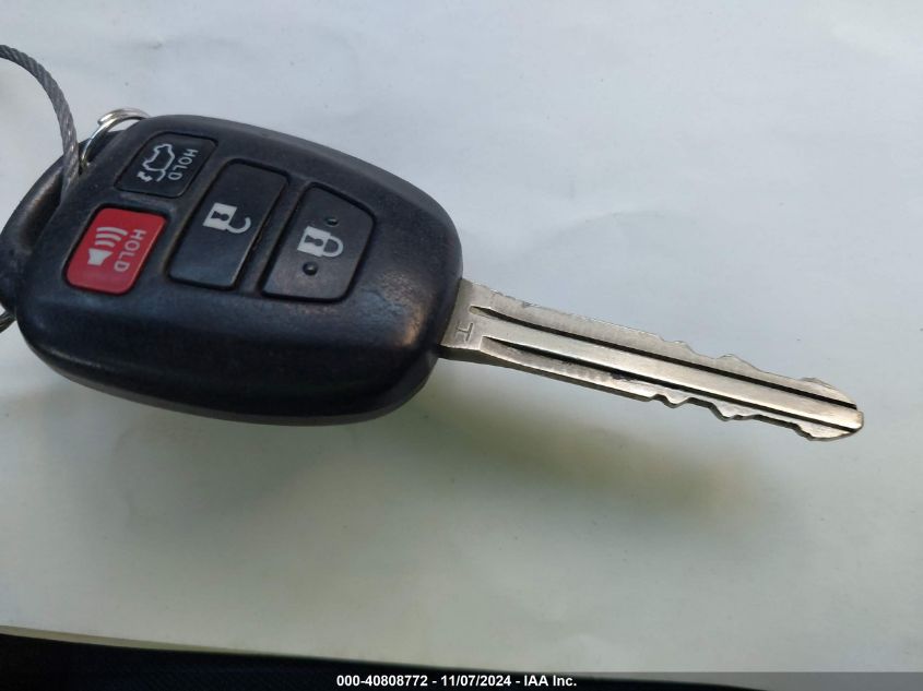 2016 TOYOTA RAV4 XLE - 2T3WFREV6GW259437