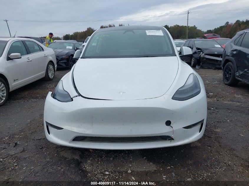 2024 Tesla Model Y Long Range Dual Motor All-Wheel Drive/Rwd VIN: 7SAYGDED5RA333553 Lot: 40809117