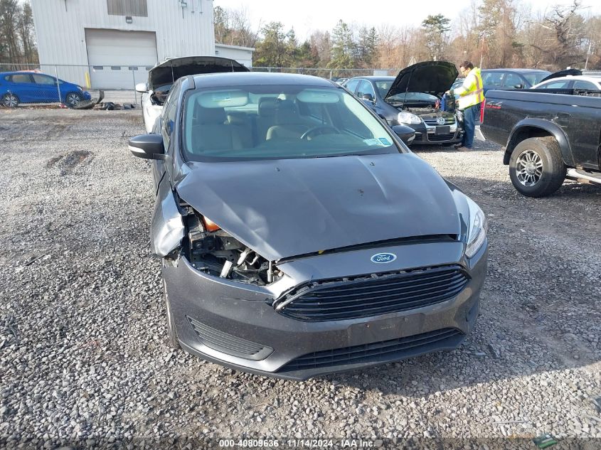 2016 Ford Focus Se VIN: 1FADP3F2XGL365212 Lot: 40809636