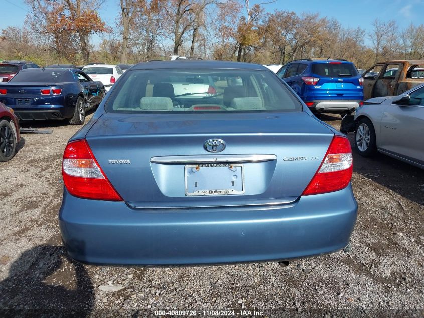 2004 Toyota Camry Le VIN: 4T1BE32K74U800945 Lot: 40809726