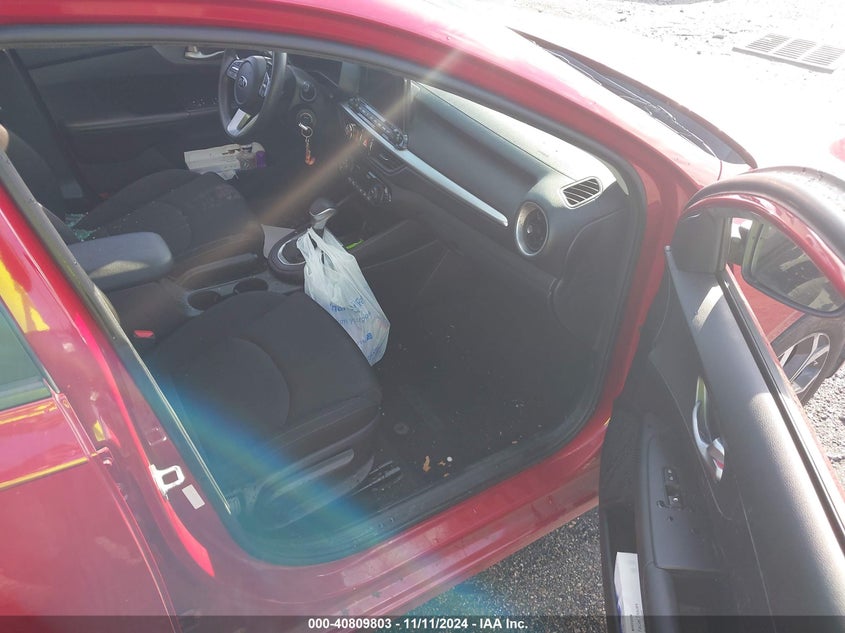 2019 KIA FORTE VIN: 3KPF24AD3KE051953