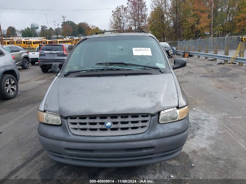 1998 Plymouth Voyager VIN: 2P4FP2536WR814152 Lot: 40809914