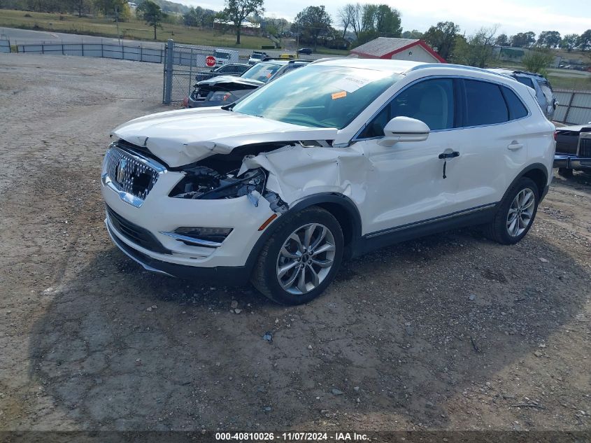 VIN 5LMCJ2C9XKUL20723 2019 LINCOLN MKC SELECT
