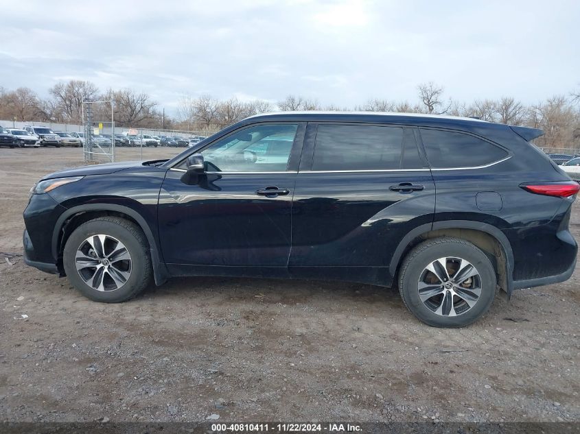 2022 Toyota Highlander Xle VIN: 5TDGZRBH4NS588484 Lot: 40810411