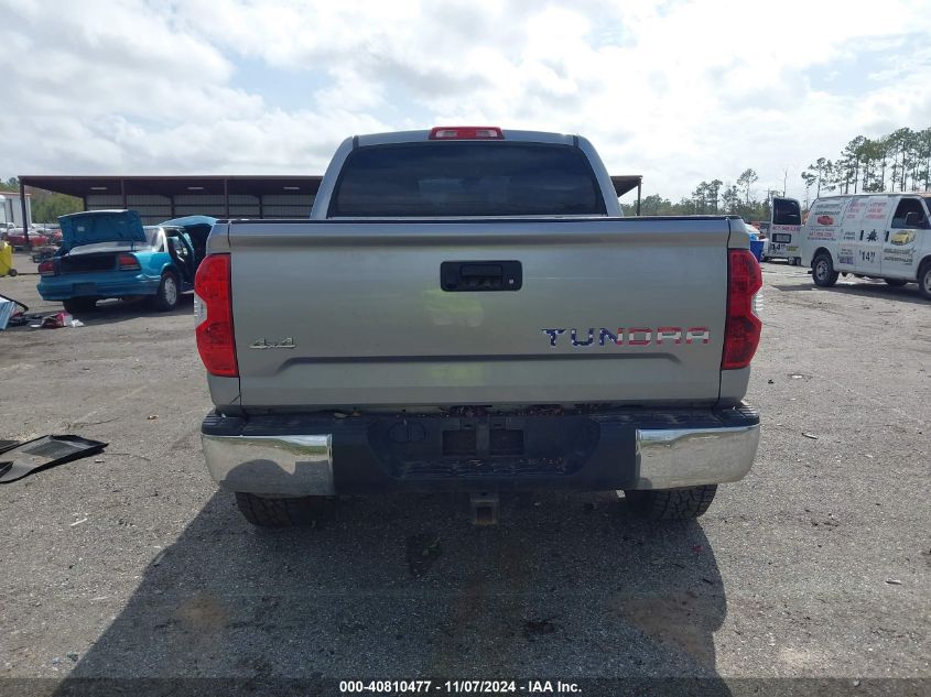 2018 Toyota Tundra Sr5 5.7L V8 VIN: 5TFDW5F10JX750942 Lot: 40810477