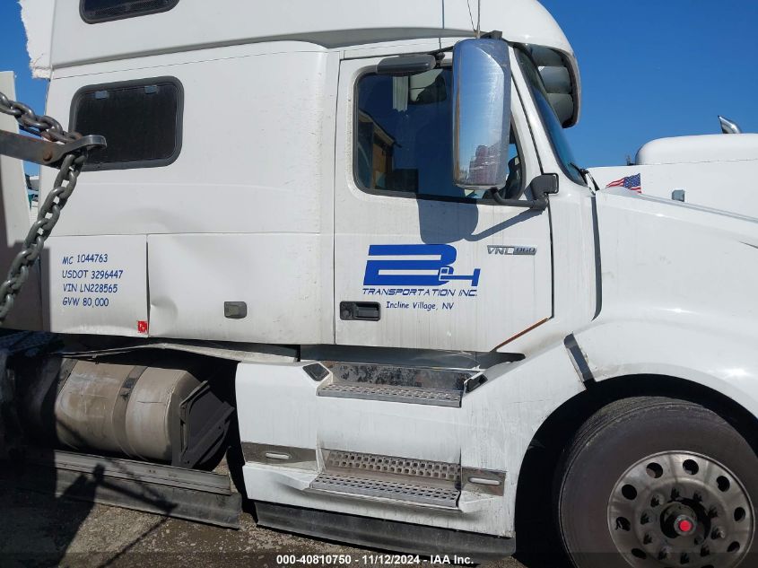 2020 Volvo Vnl VIN: 4V4NC9TJ0LN228565 Lot: 40810750