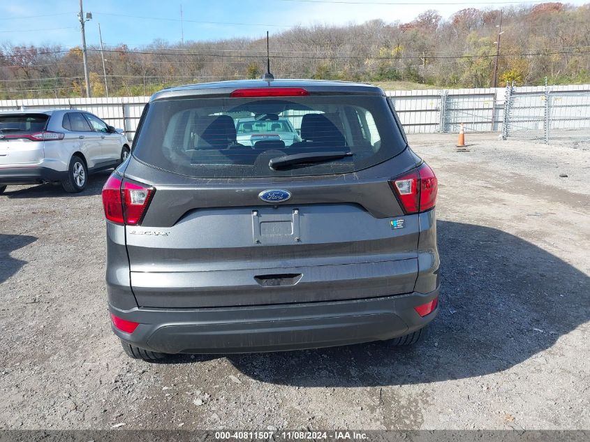 2019 Ford Escape S VIN: 1FMCU0F7XKUC26141 Lot: 40811507